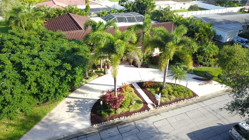 Professional landscape design in Sarasota, FL - Silver Moon Landscapes