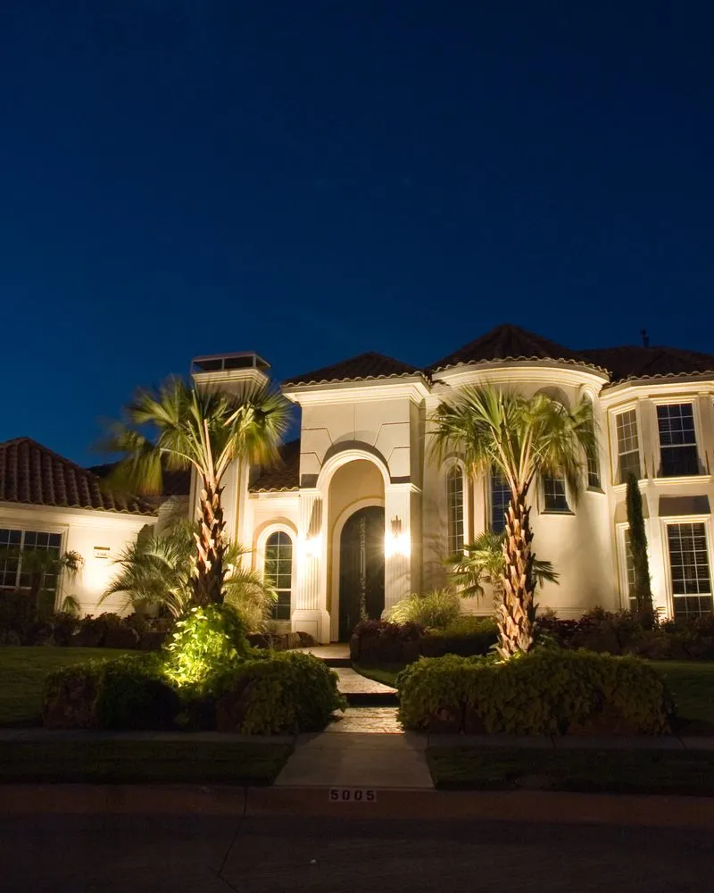 Top-rated outdoor landscaping in Allen, TX - Silver Moon Lighting