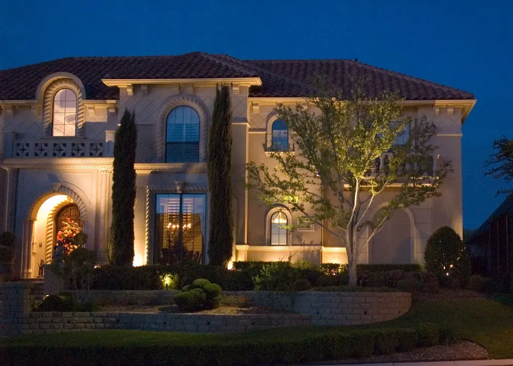 Professional yard maintenance experts serving Allen, TX - Silver Moon Lighting