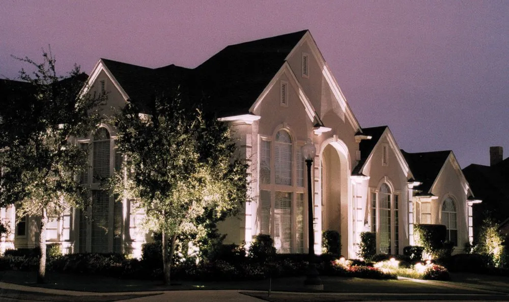 Top-rated residential landscaping in Allen, TX by Silver Moon Lighting