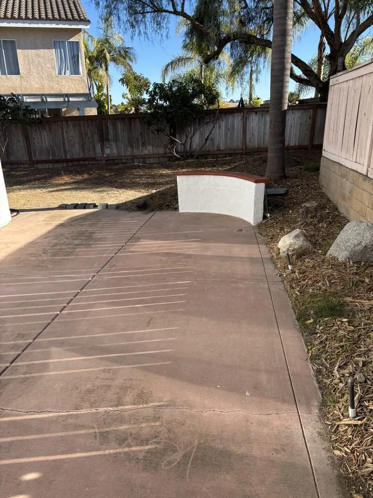 Local yard maintenance in Vista, CA by Silver Scapes