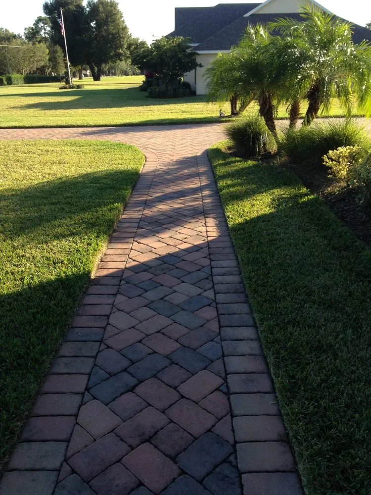 Local lawn care service in Mount Dora, FL - Silver T Lawn Service
