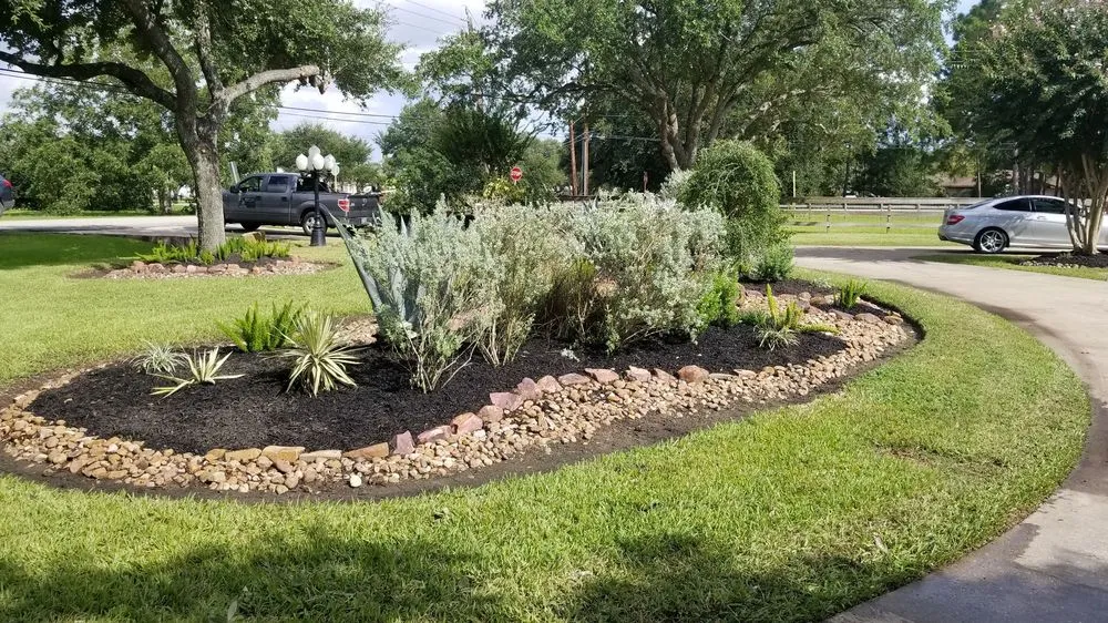 Local landscape design in Friendswood, TX by Silverback Tree & Landscaping