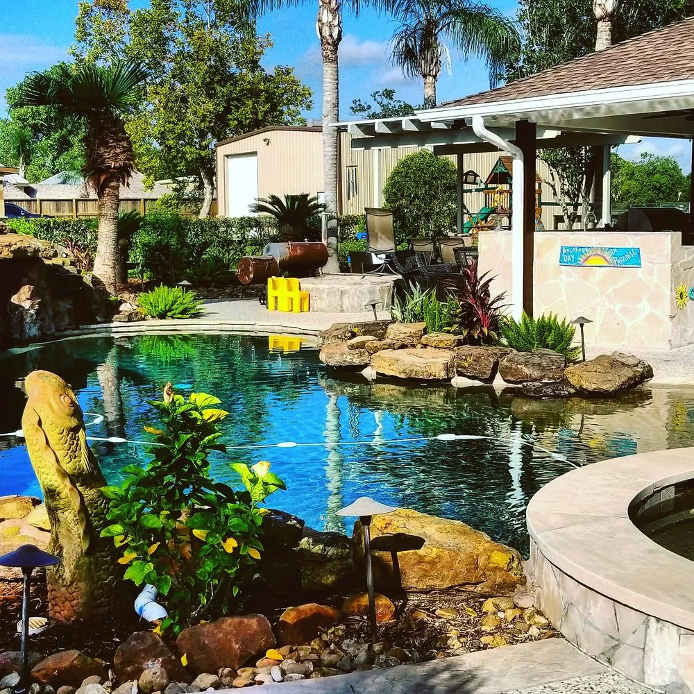Trusted landscaping services experts serving Friendswood, TX - Silverback Tree & Landscaping