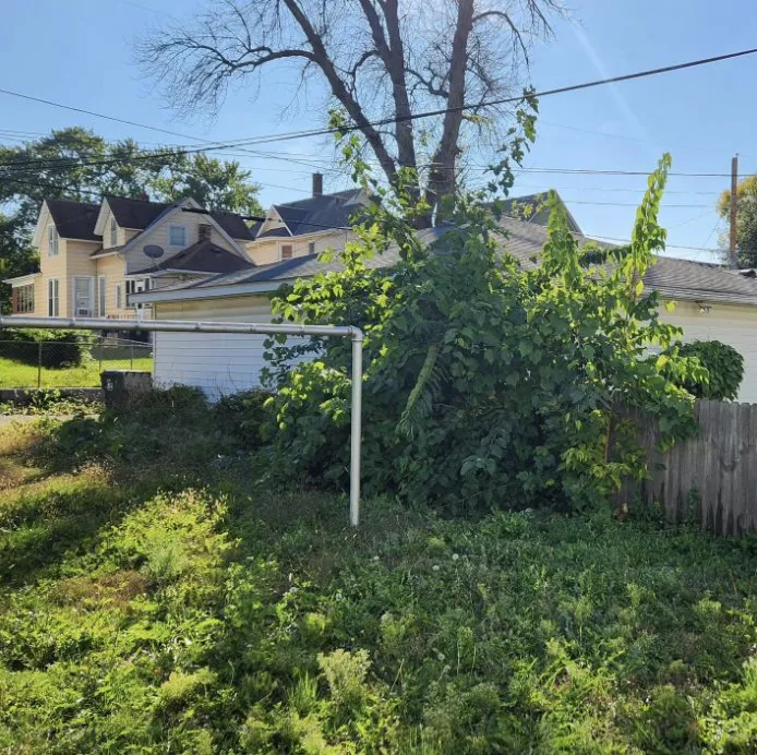 Affordable yard cleanup service near you in Saint Paul, MN by SilverBlade Lawn and Landscape