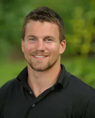 Silverleaf Landscaping Logo