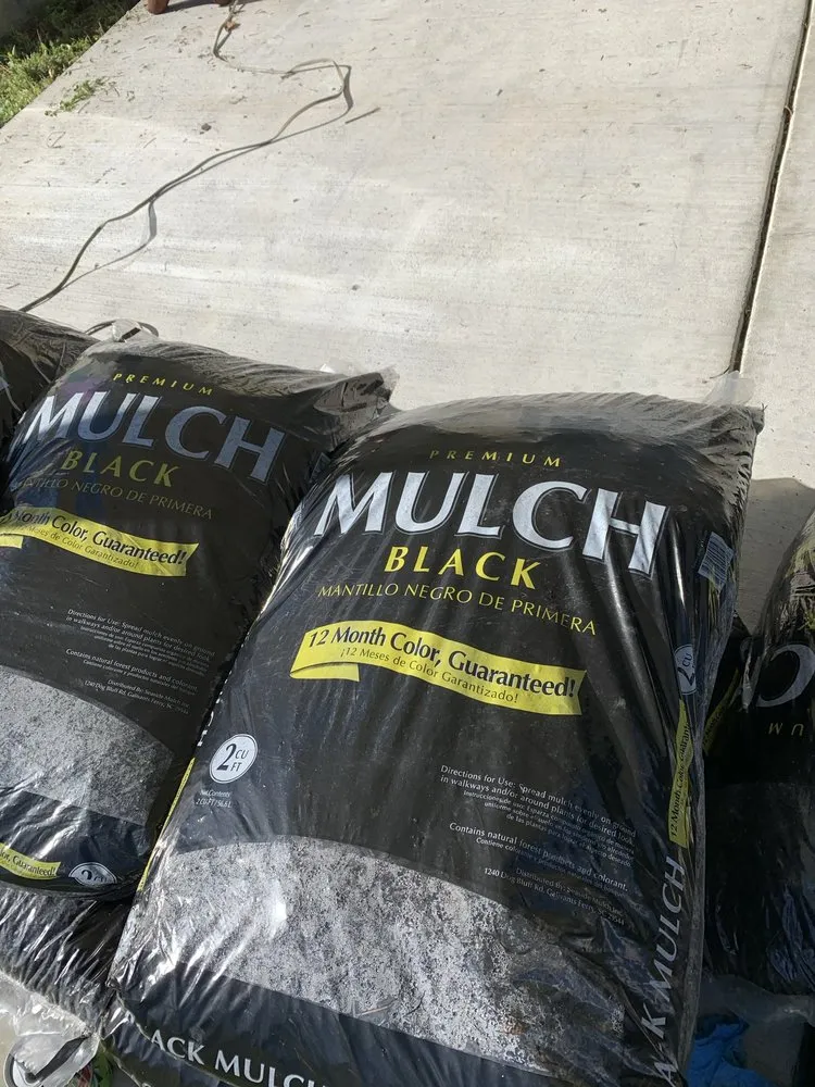 Affordable yard cleanup service for beautiful yards across Conway, SC - Simmie Bellamy Landscaping Service