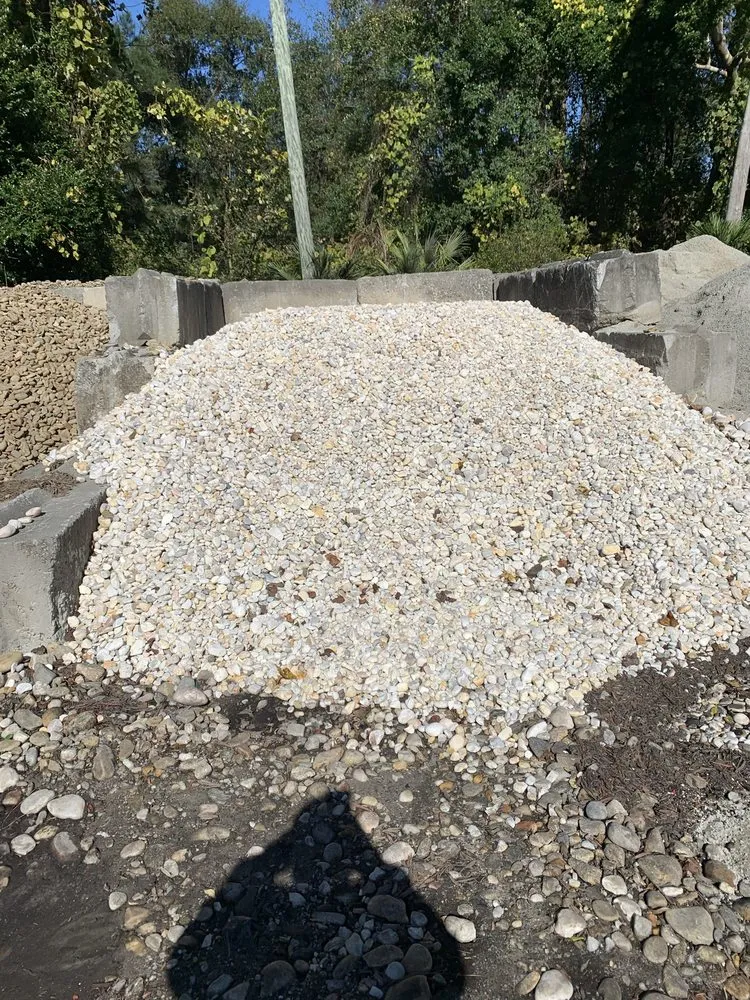 Reliable lawn mowing service experts serving Conway, SC - Simmie Bellamy Landscaping Service