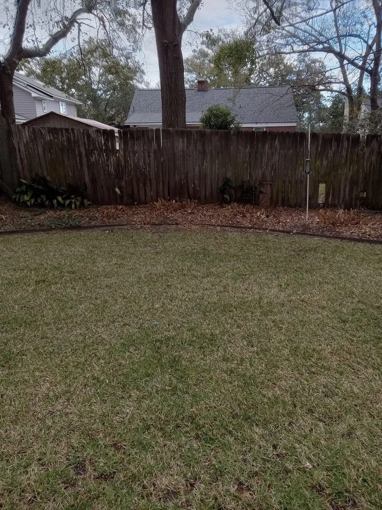 Trusted garden landscaping in Summerville, SC by Simmons & Sons