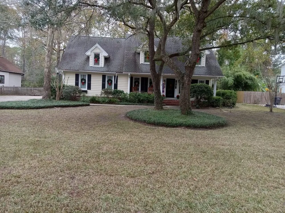 Top-rated landscape installation in Summerville, SC by Simmons & Sons