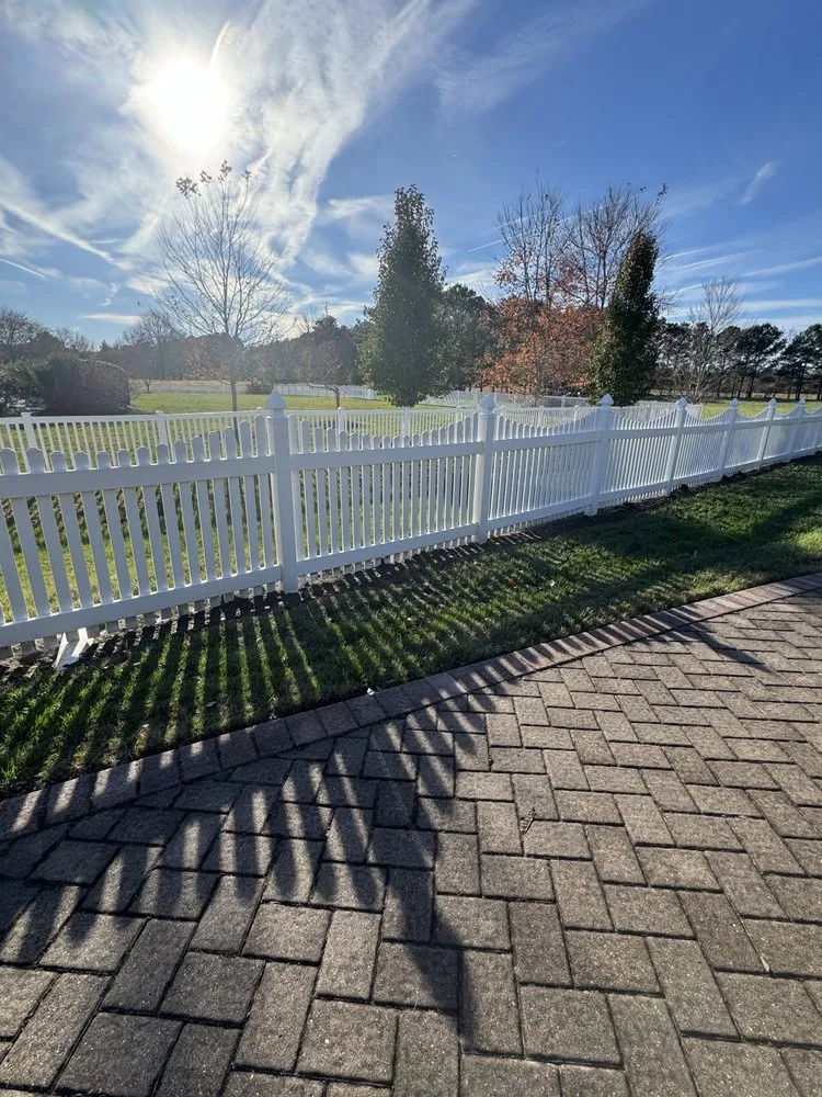 Professional yard maintenance experts serving Virginia Beach, VA - Simmons Home Services