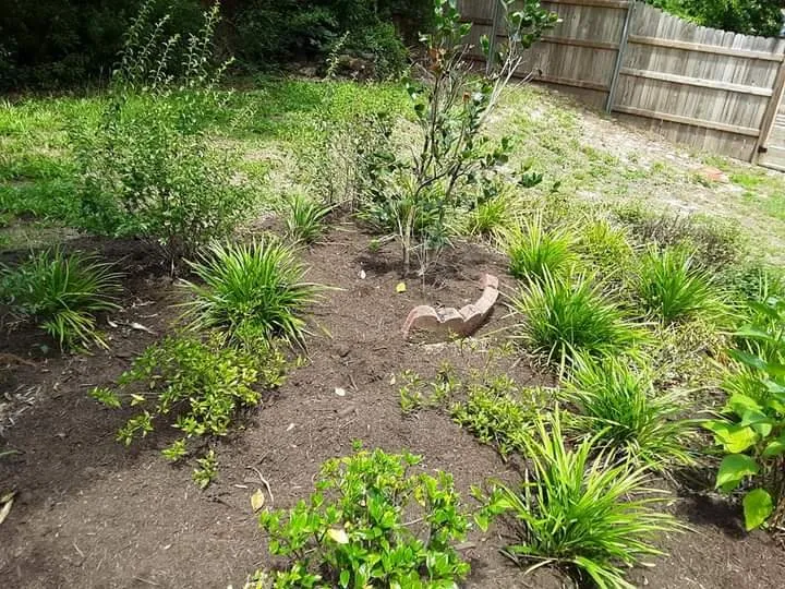 Expert garden landscaping with custom design in Stuart, VA by Simmons Landscaping