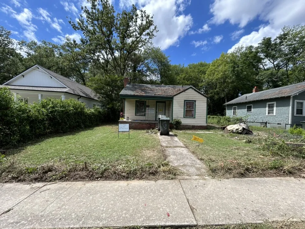 Affordable garden landscaping experts serving Charlotte, NC - Simmons Lawn Care Solutions