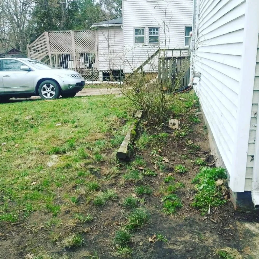 Custom landscaping services for beautiful yards across Benton Harbor, MI - Simms Services