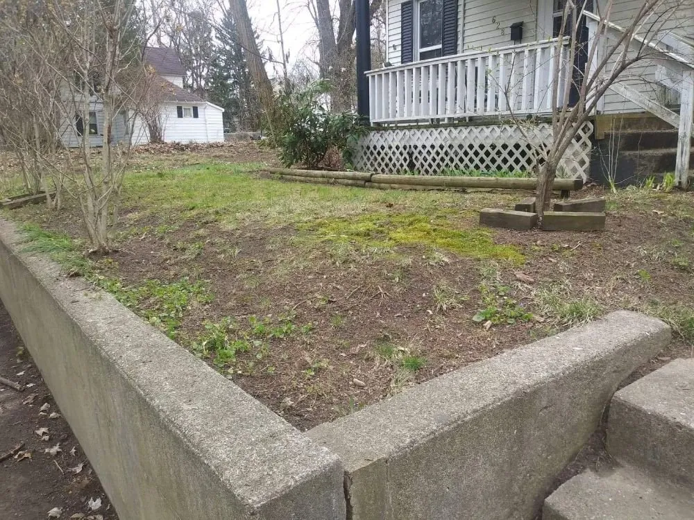 Reliable garden landscaping in Benton Harbor, MI by Simms Services