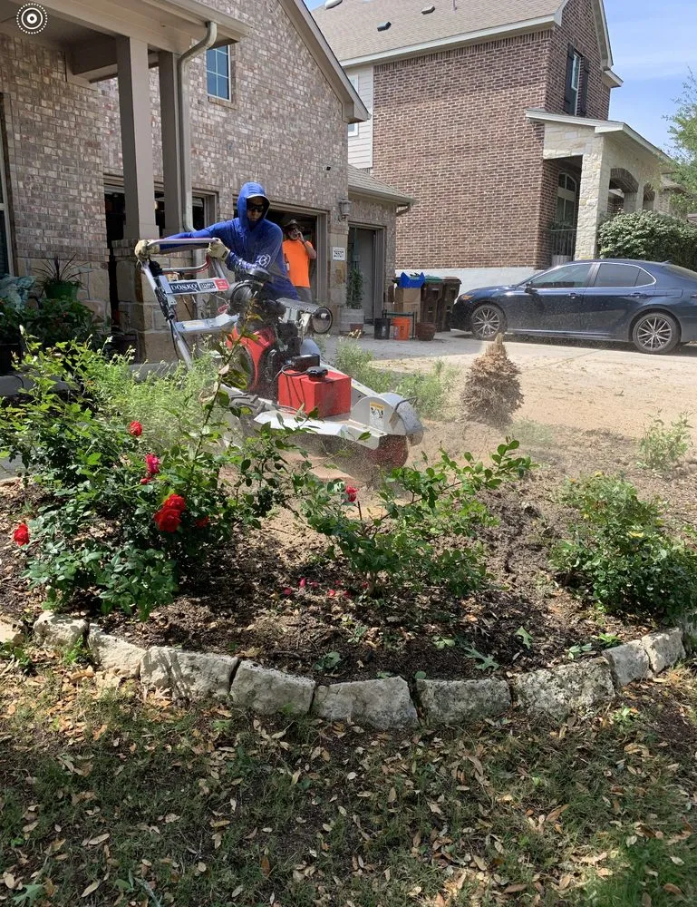 Expert residential landscaping experts serving Live Oak, TX - Simon Does