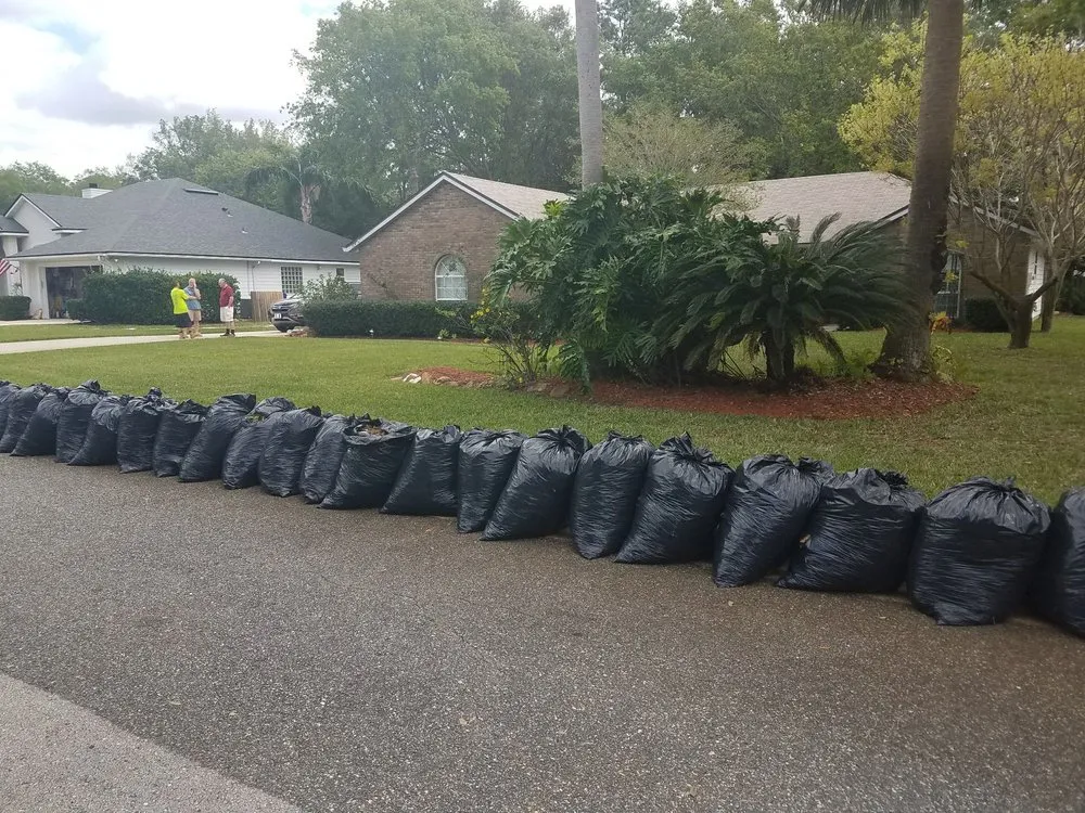 Trusted lawn mowing service experts serving Jacksonville, FL - Simon Says Landscaping