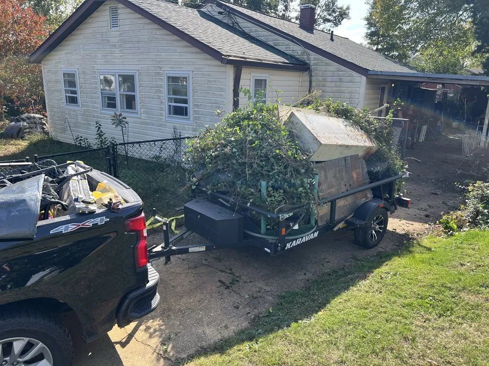 Custom yard cleanup service in Benedict, MD - Simonds