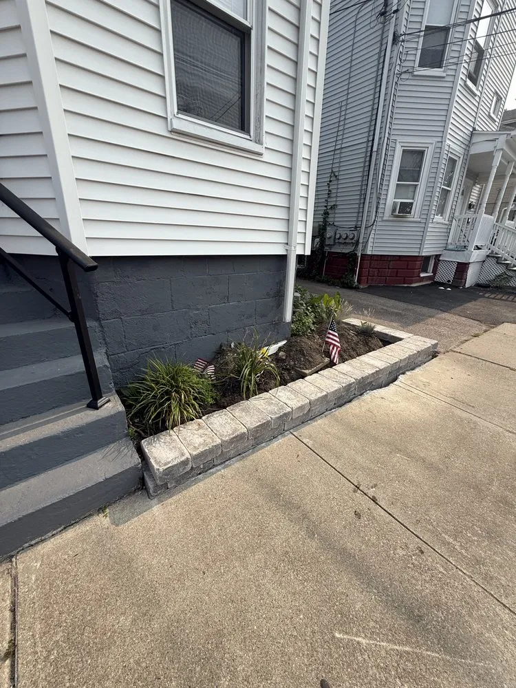 Affordable yard maintenance in Johnston, RI - Simone and Sons Landscape Construction
