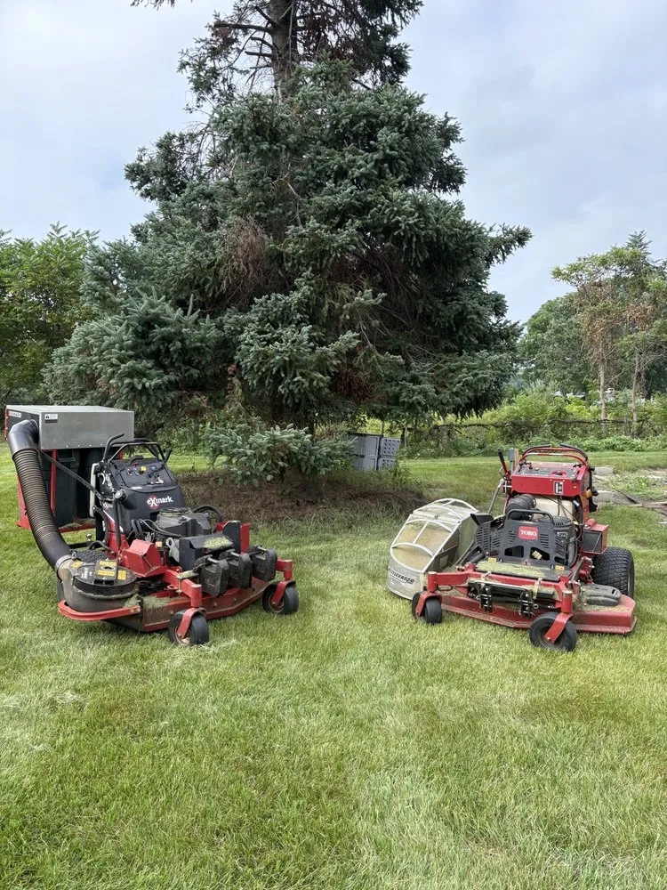 Expert garden landscaping experts serving Sartell, MN - Simones Outdoor Services