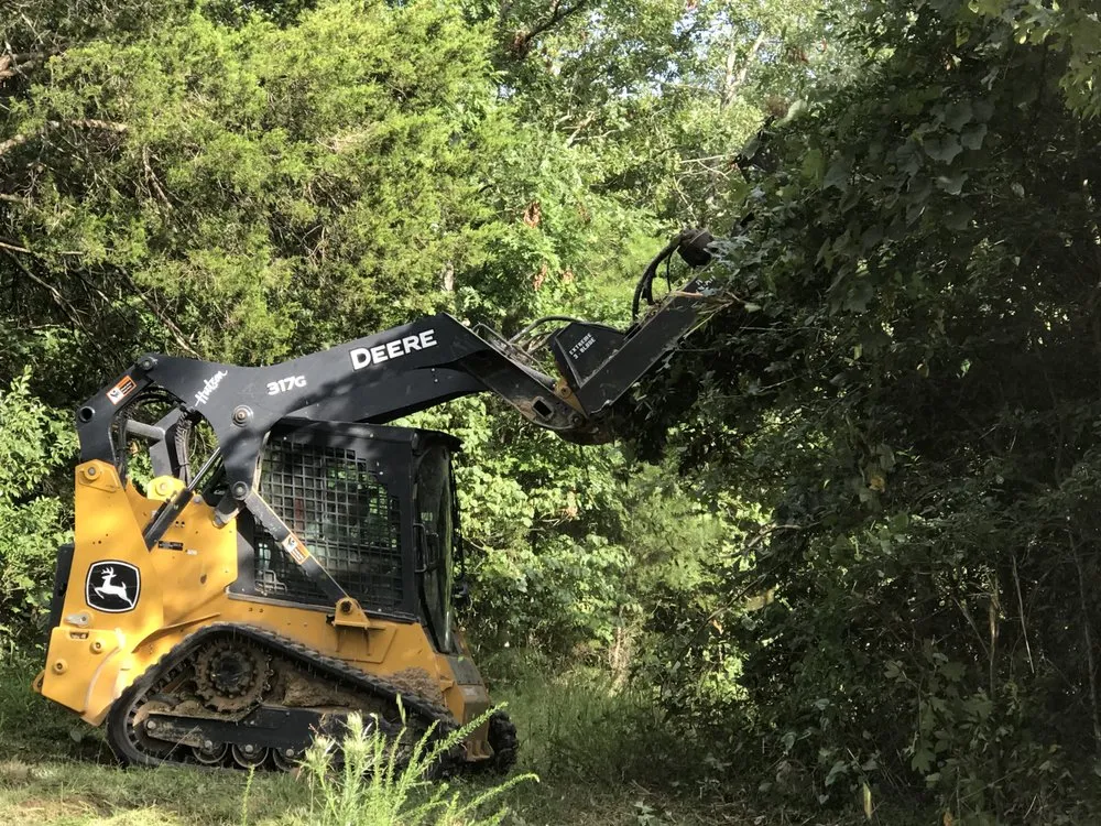 Trusted lawn care service experts serving Dawson Springs, KY - Simons Excavating And Land Management