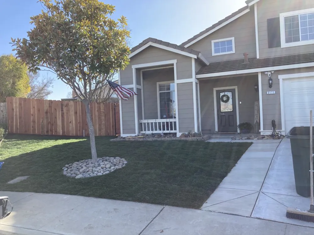 Custom yard cleanup service experts serving Los Banos, CA - Simon’s Landscape & Maintenance