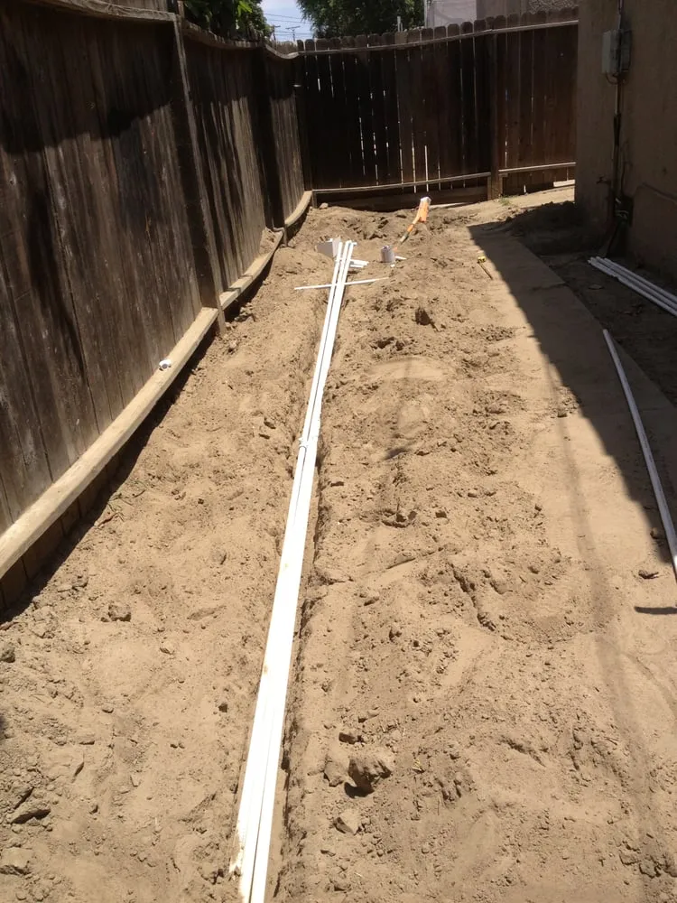 Local yard cleanup service in Long Beach, CA - Simon's Lawn Services