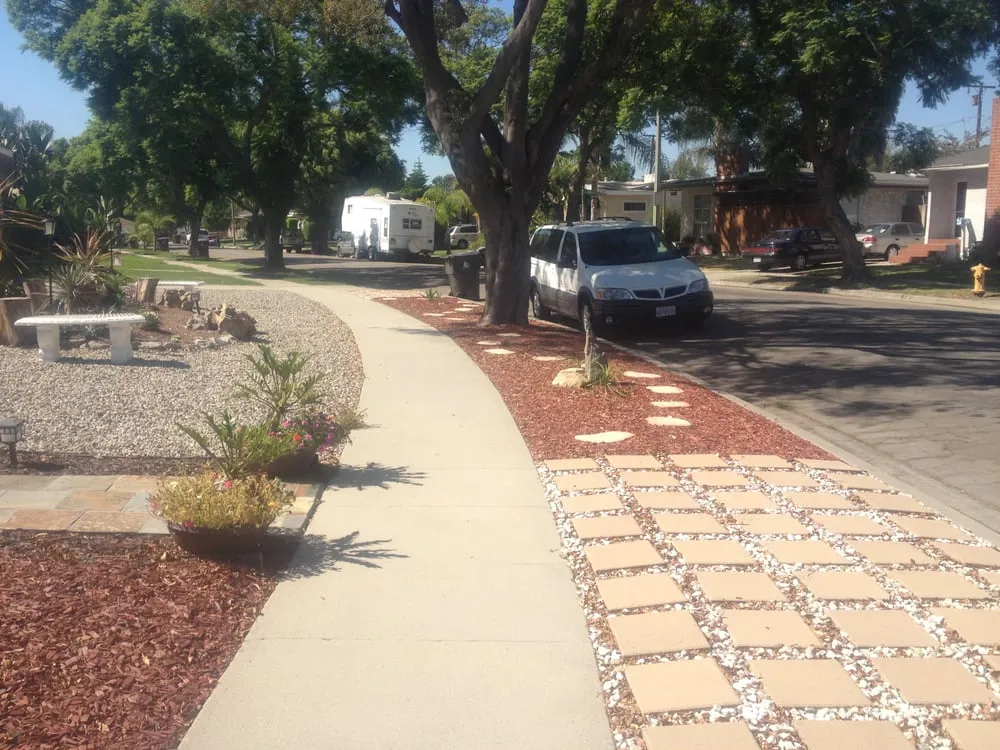 Reliable residential landscaping in Long Beach, CA by Simon's Lawn Services