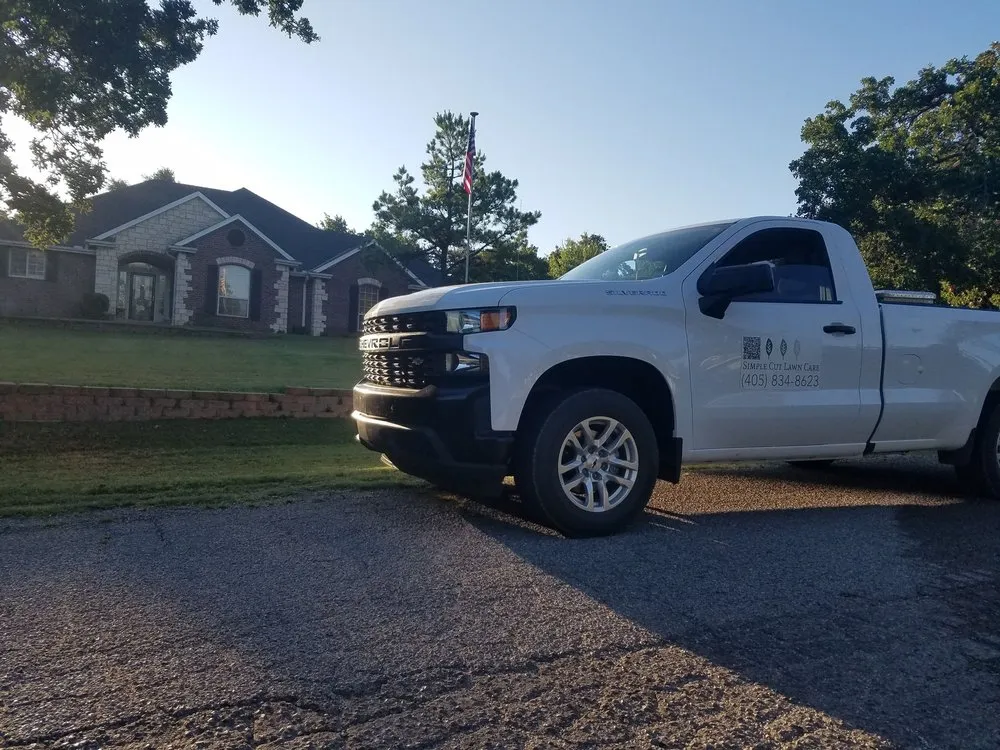 Professional yard cleanup service experts serving Guthrie, OK - Simple Cut Lawn Care