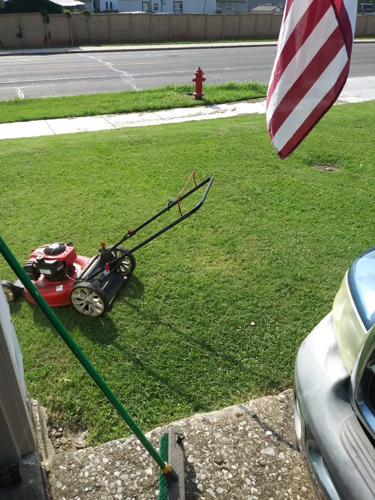 Trusted lawn mowing service in Oklahoma City, OK - Simple Lawn Care & Hauling
