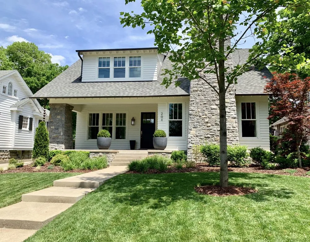 Top-rated yard maintenance in Nashville, TN by Simple Lawn Care