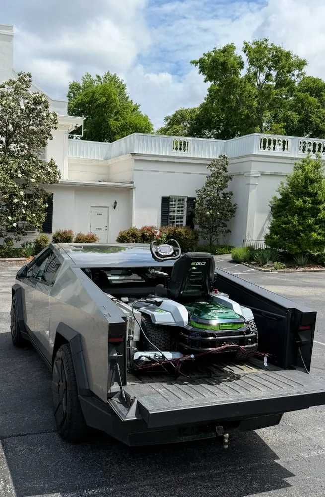 Reliable outdoor landscaping in Nashville, TN by Simple Lawn Care