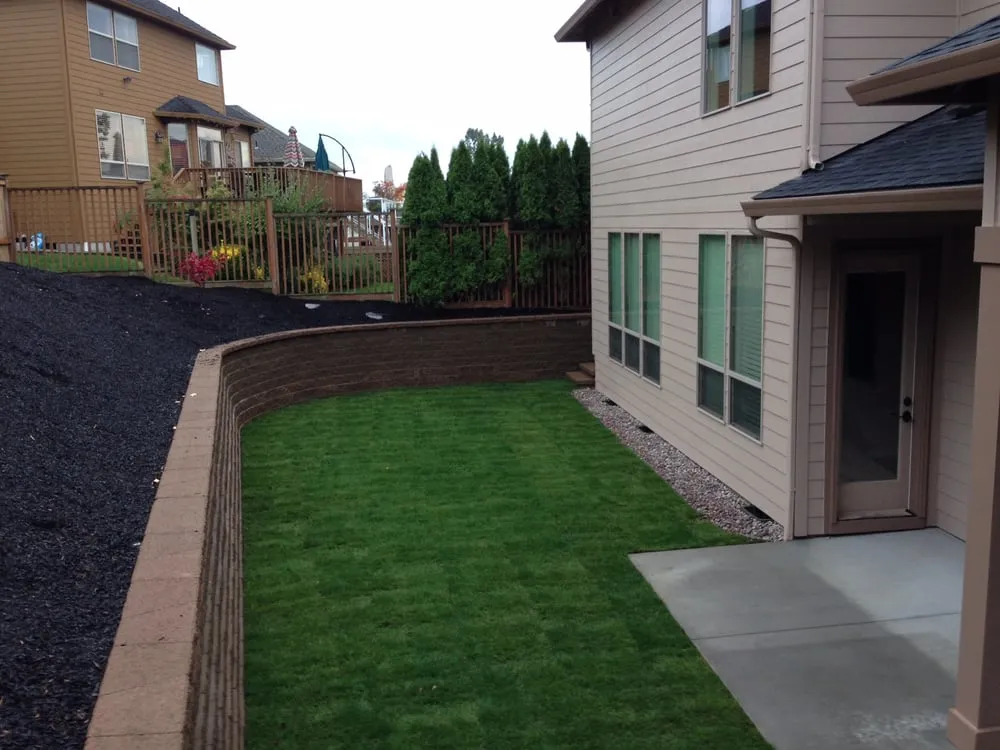 Professional garden landscaping in Vancouver, WA by Simple Lawns & Landscape Design