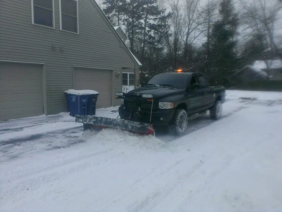 Professional garden landscaping in Ypsilanti, MI - Simple Lawns