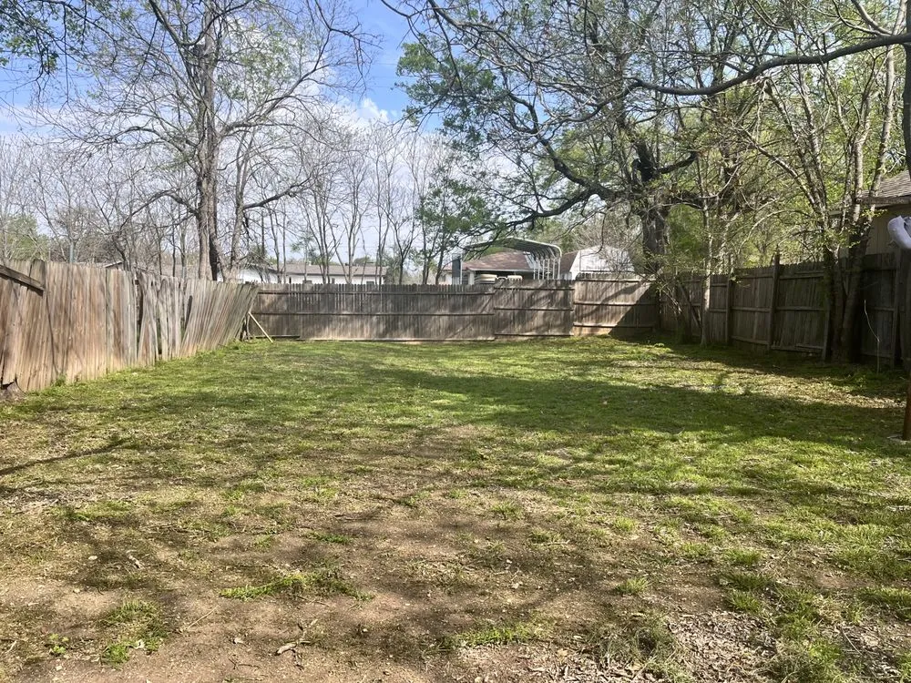 Local yard maintenance in Knollwood, TX - Simple Life Landscaping