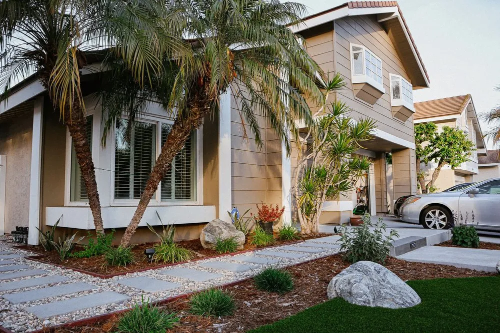 Custom lawn care service in Irvine, CA - Simple Outdoor Living