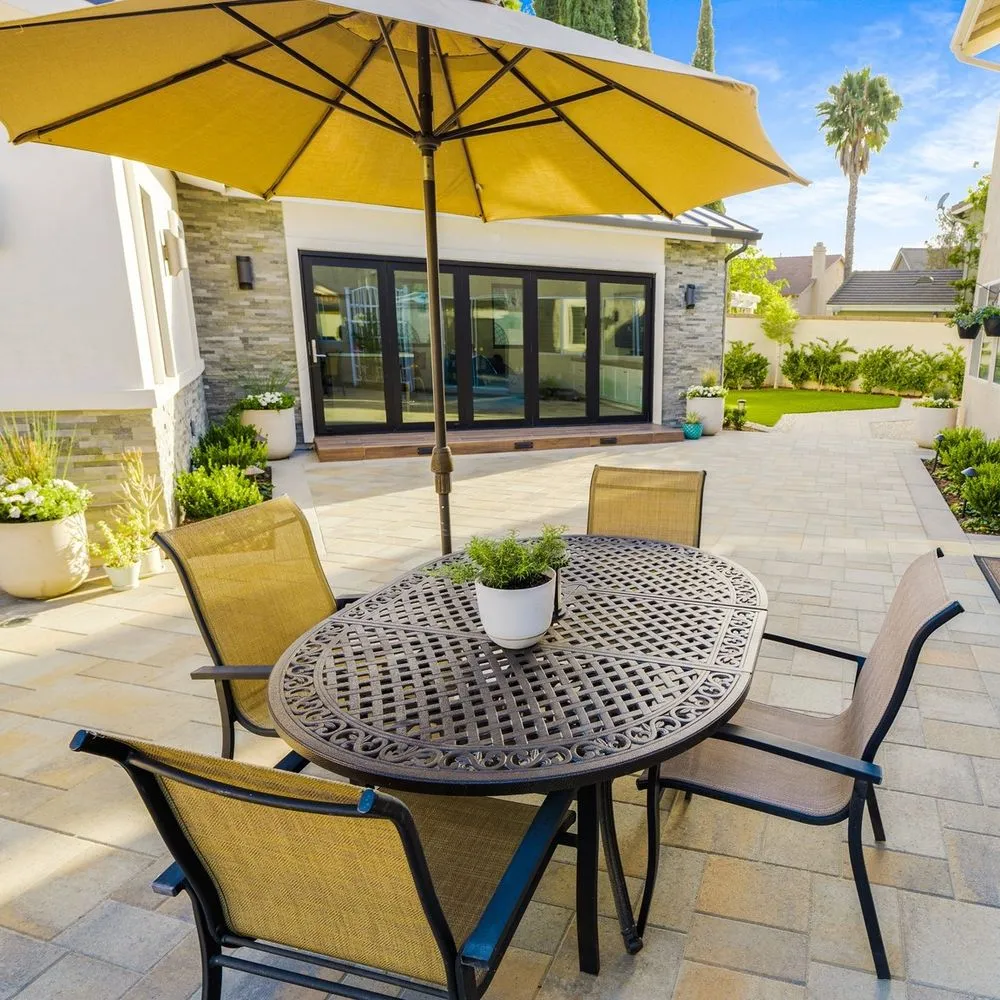 Reliable yard cleanup service for year-round maintenance across Irvine, CA - Simple Outdoor Living