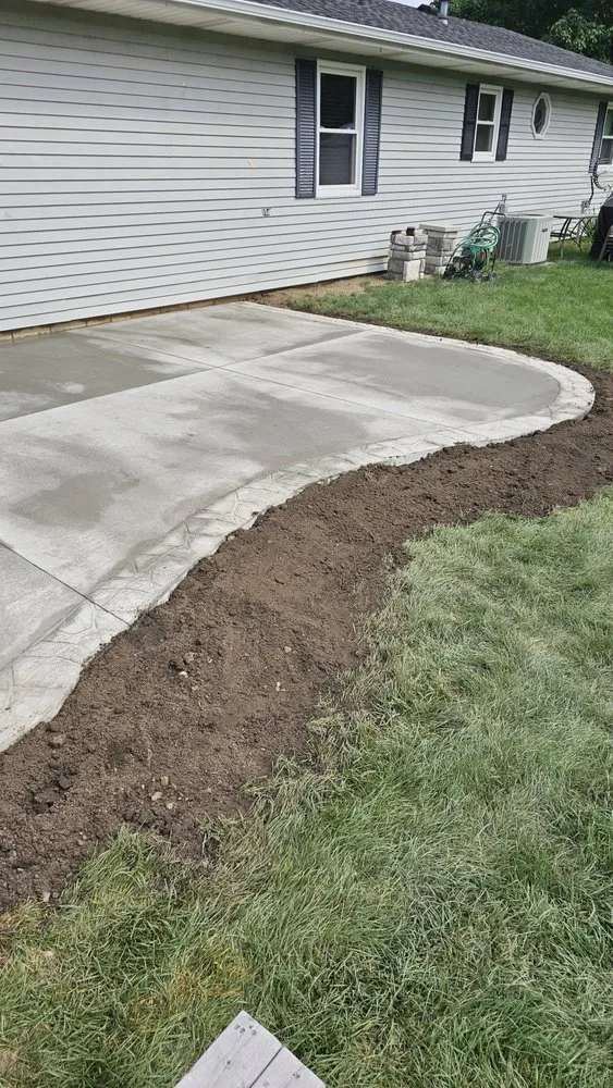 Trusted outdoor landscaping experts serving Holland, OH - Simple Solution Concrete