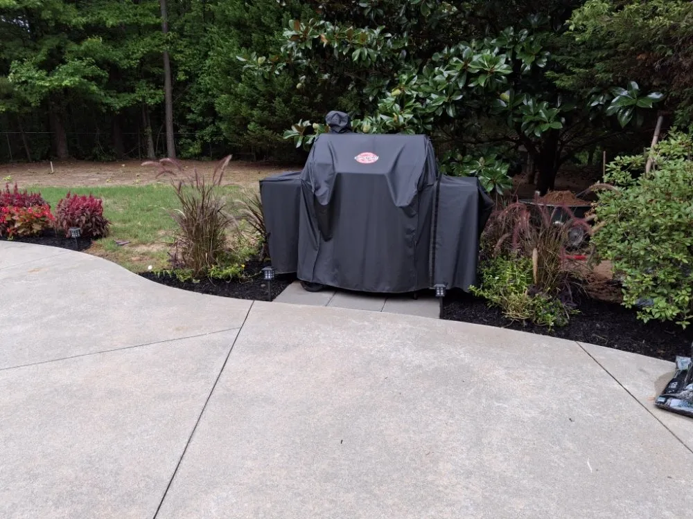 Top-rated yard cleanup service for beautiful yards in Newnan, GA by Simple Solutions