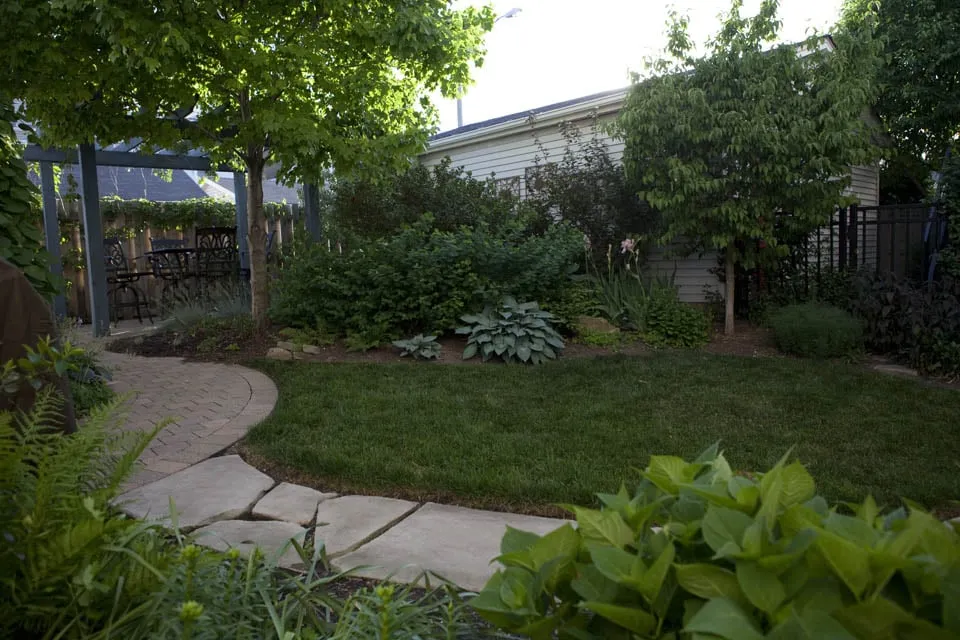 Local residential landscaping experts serving Cleveland, OH - Simple Yard Care