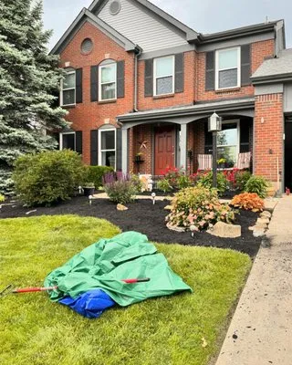 SimpleGreen Landscaping Logo