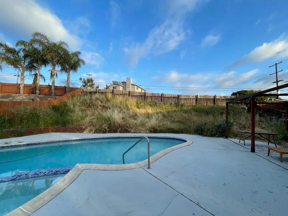 Affordable yard cleanup service in Lemon Grove, CA - SimpleScape Lawn & Garden Maintenance