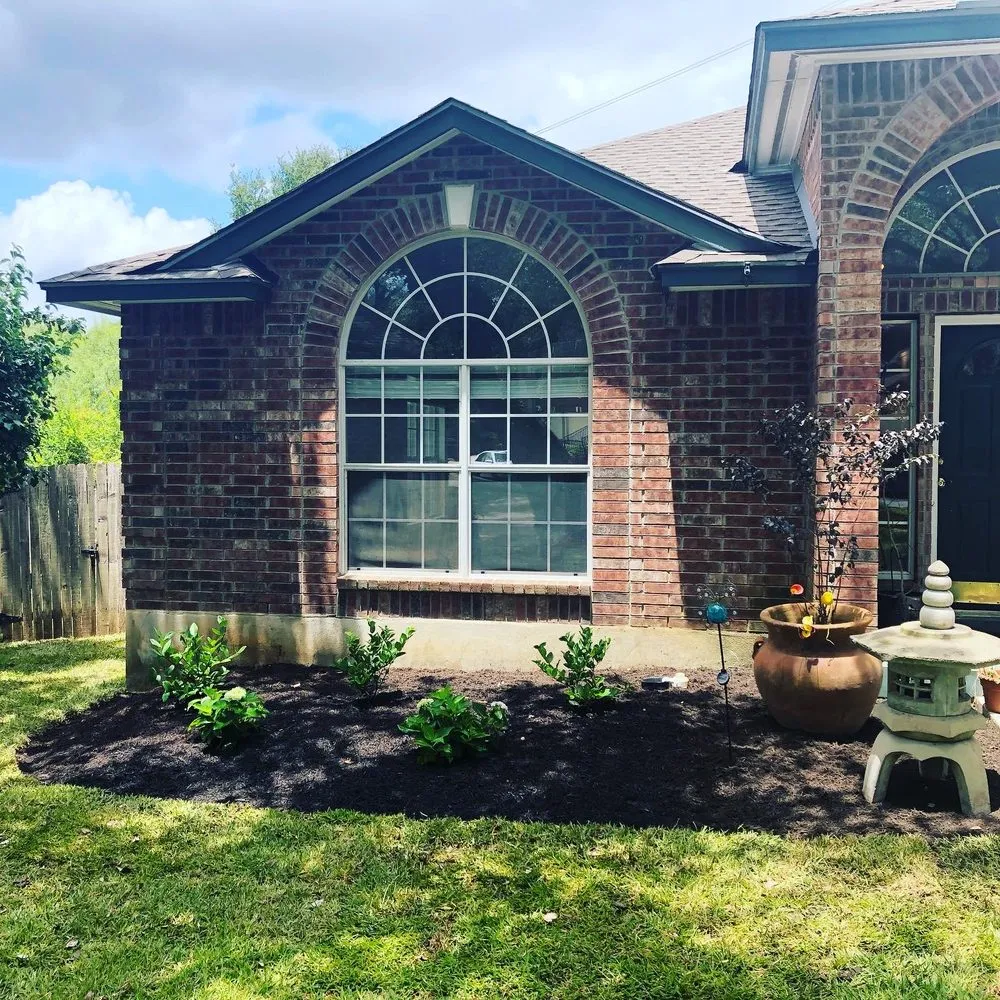 Affordable yard maintenance for homes across San Antonio, TX - SimpleScaping