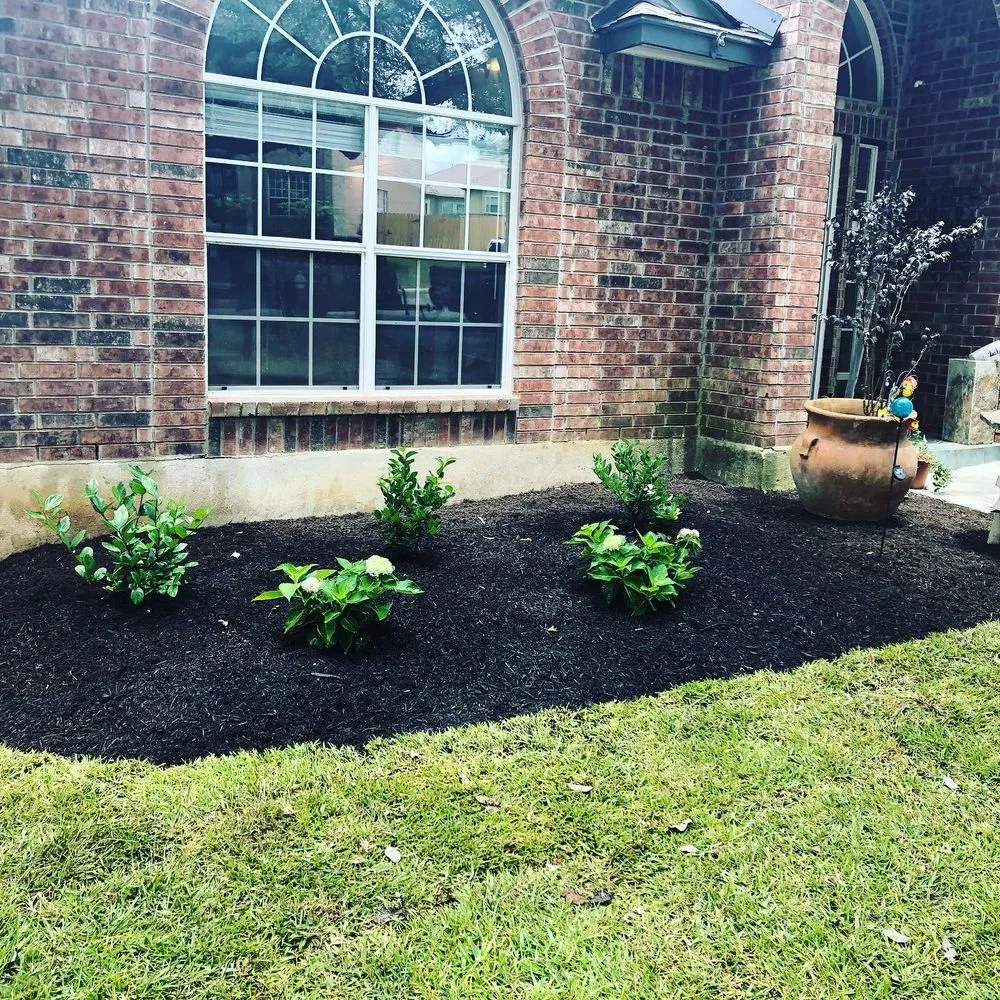 Trusted garden landscaping experts serving San Antonio, TX - SimpleScaping