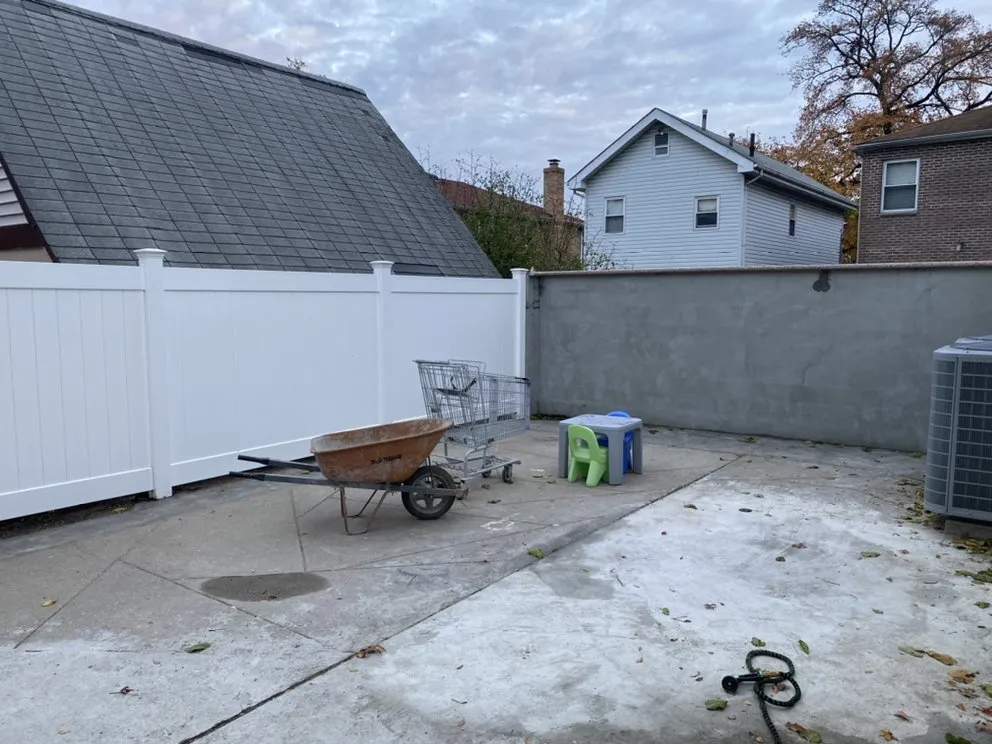 Affordable lawn care service in New York, NY by Simply Chores