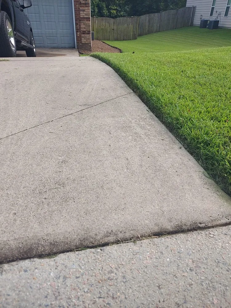 Reliable outdoor landscaping for beautiful yards in Columbia, SC by Simply Cut Lawn Care