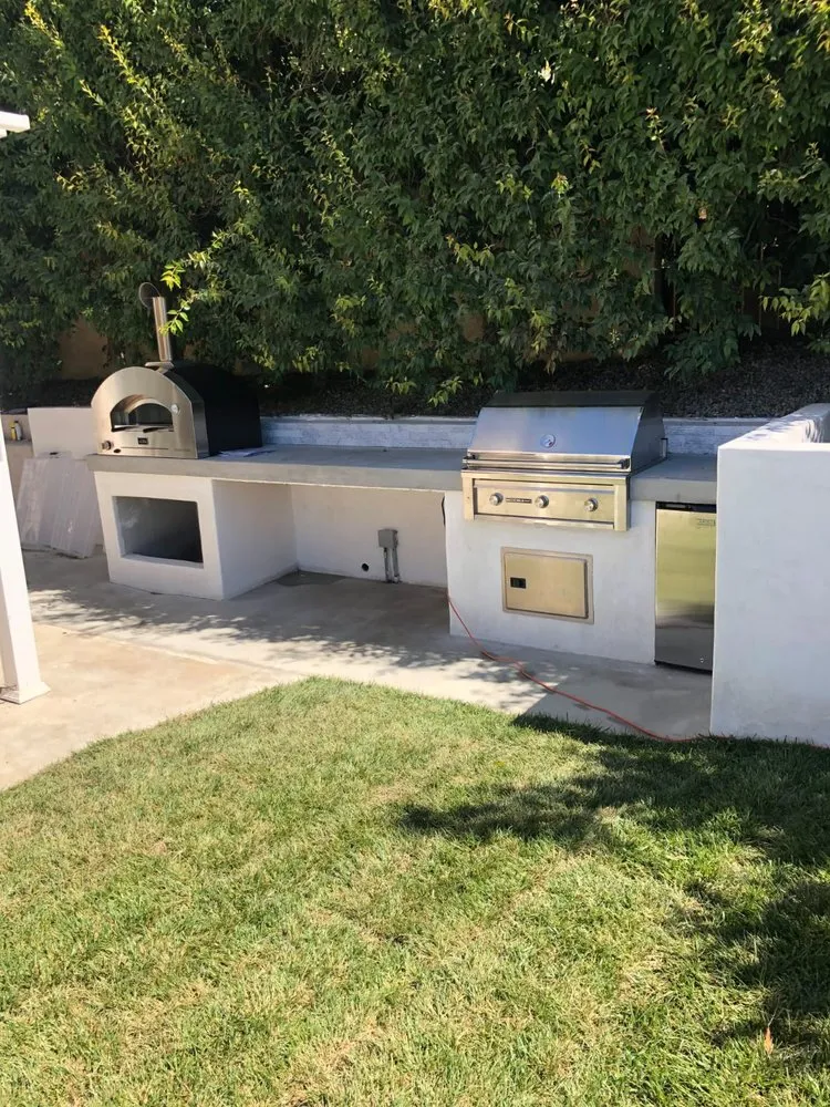 Professional yard cleanup service for year-round maintenance across Chatsworth, CA - Simply Green