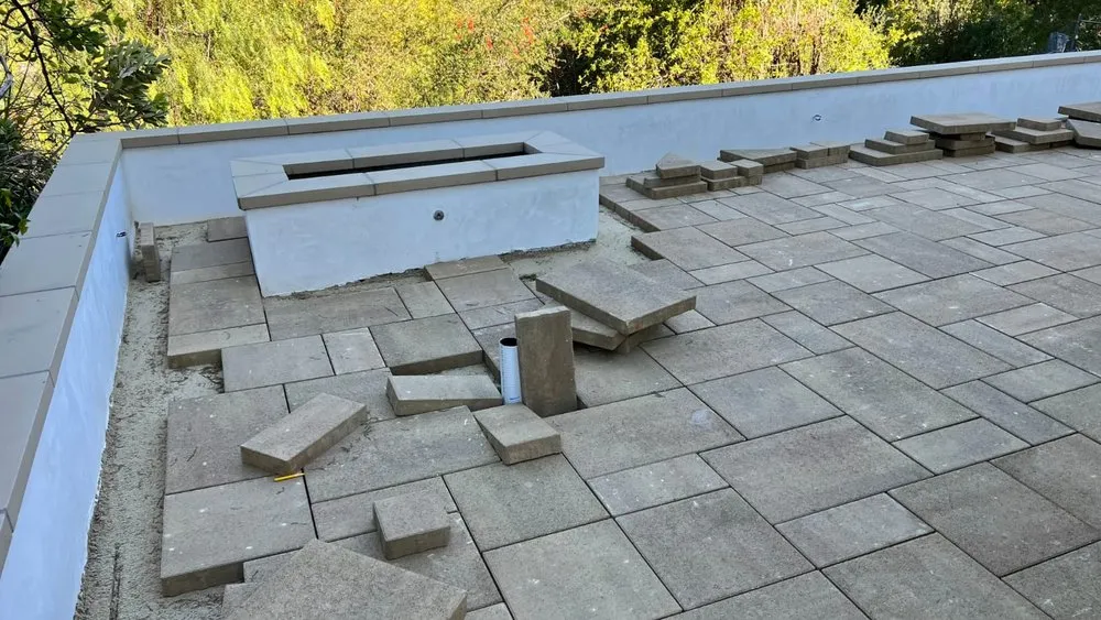 Local lawn mowing service experts serving Chatsworth, CA - Simply Green