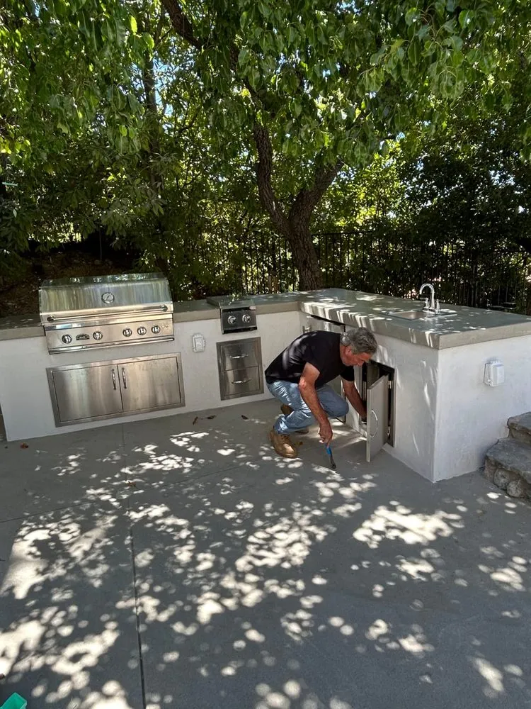 Reliable lawn care service in Chatsworth, CA - Simply Green