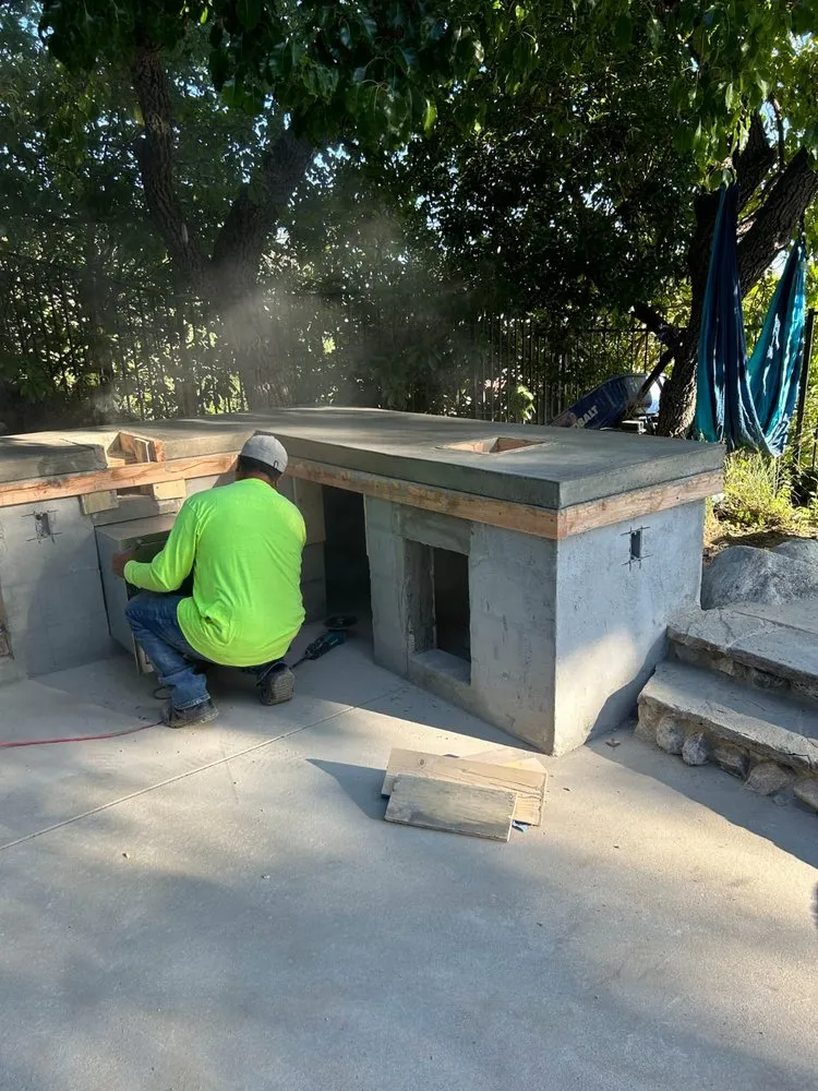 Custom lawn care service for homes in Chatsworth, CA by Simply Green